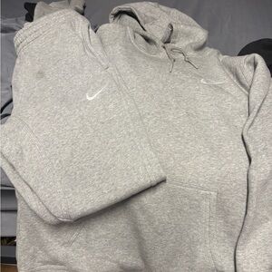 Nike Men's Grey Sweatsuit (Jacket and Pants)